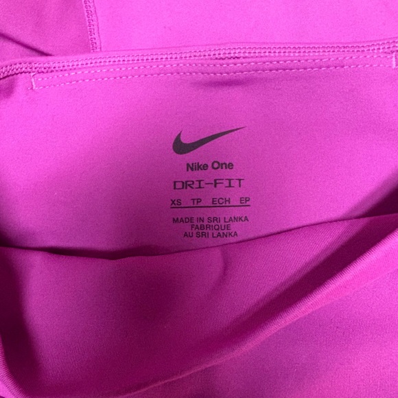 Nike Pro Pink Dri-FIT Set - Picture 3 of 4
